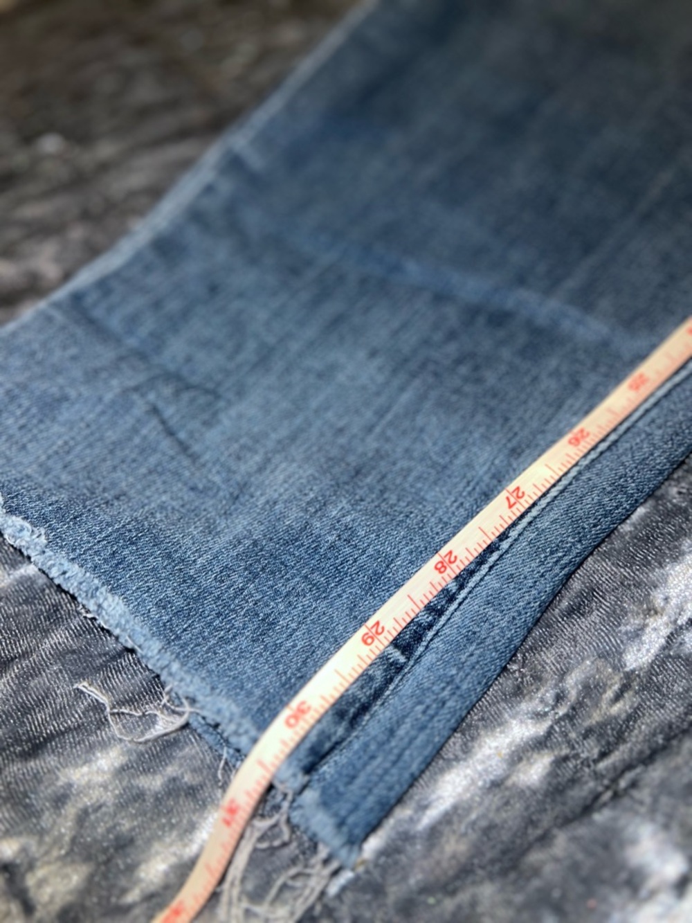Judy Blue Slim Fit Medium Blue Jeans - Picture 7 of 7